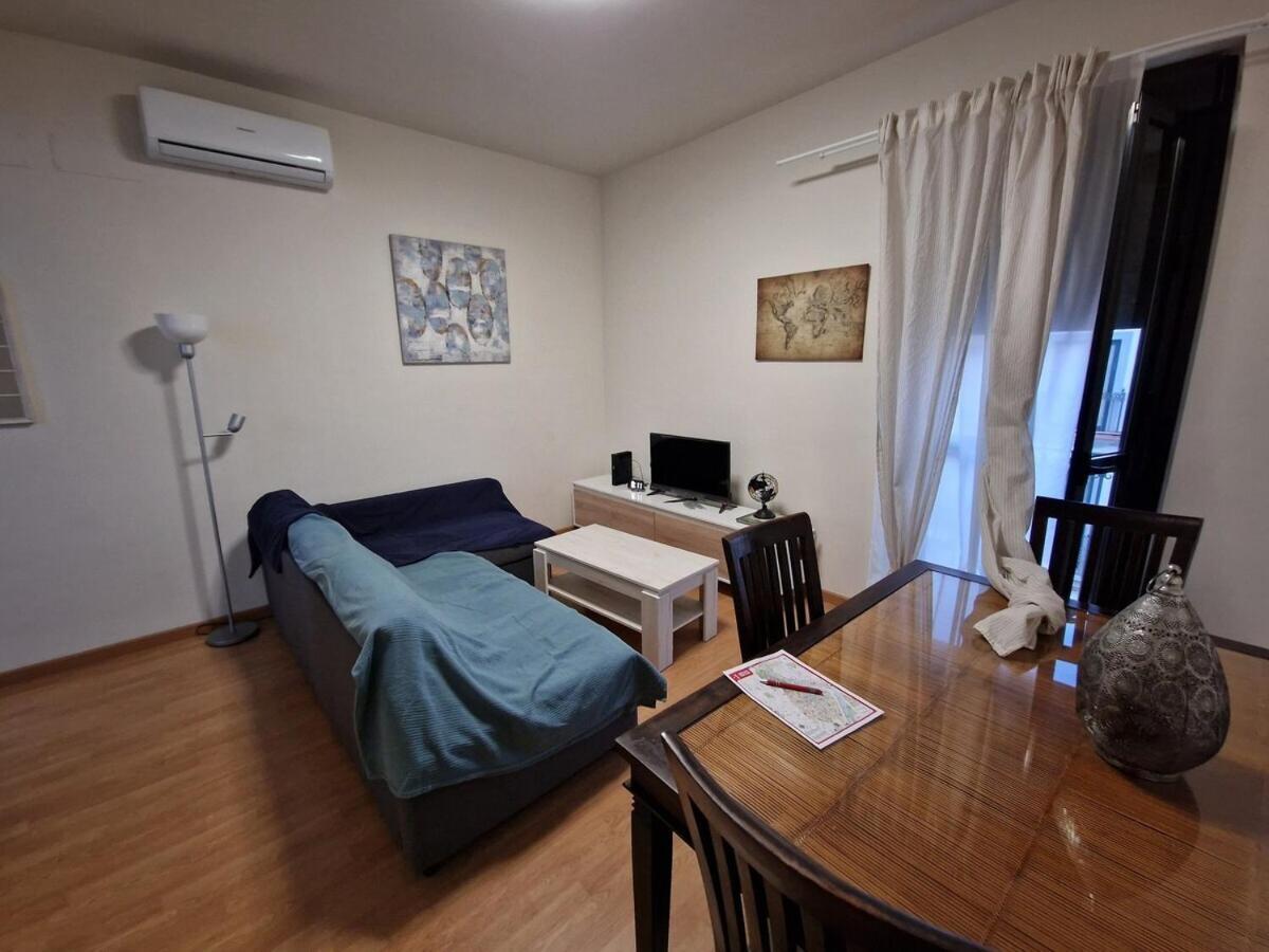 Castilla Del Cachorro, Apto De 2 En Triana Appartement