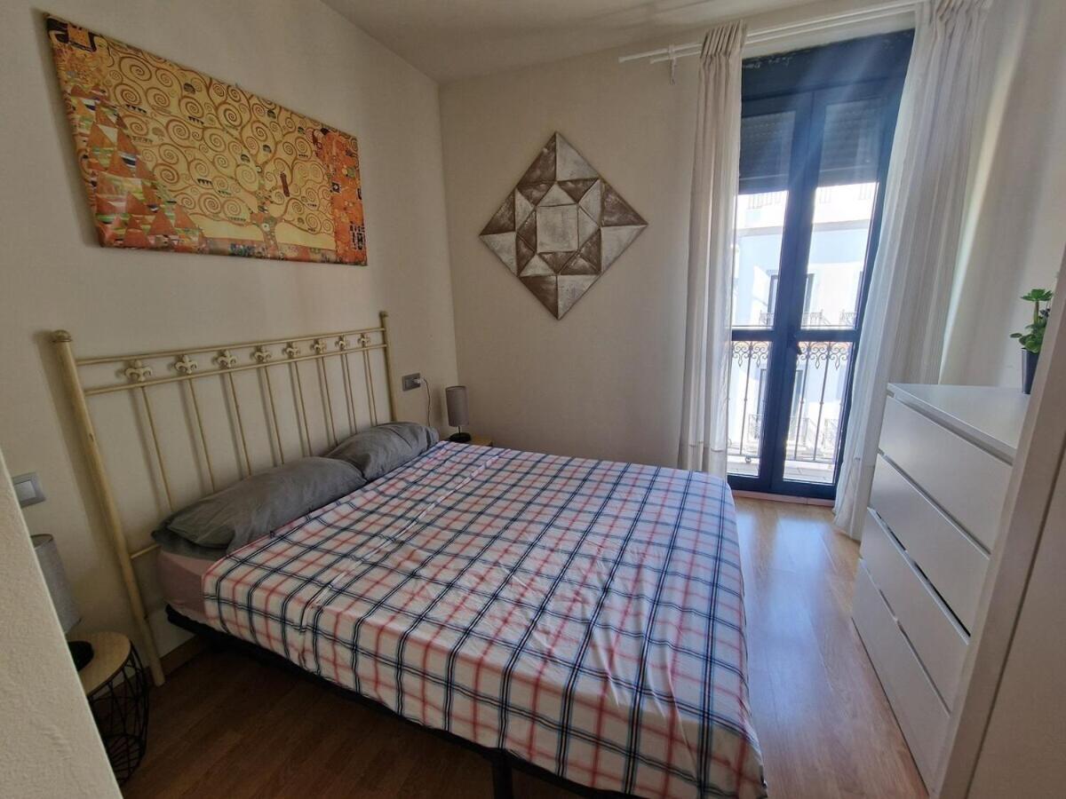 Castilla Del Cachorro, Apto De 2 En Triana
